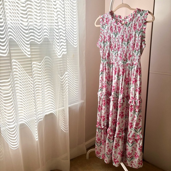 Crown & Ivy Floral Midi Dress Size 4 NWOT Pink Ruffle Tiered Spring Summer - Picture 2 of 4
